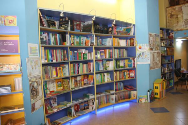 էդիթ պրինտ հրատարակչություն եվ գրախանութ издательство и книжный магазин эдит принт edit print publishing house bookshop