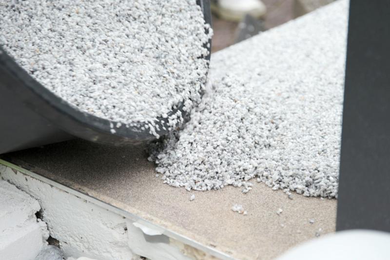 մարմարի մանրահատիկներով հատակ каменный ковёр gravel flooring