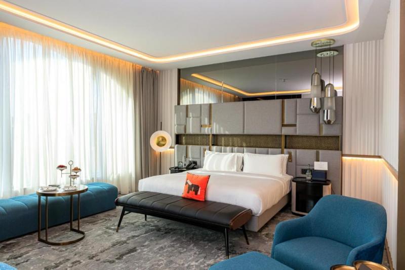 rg construction շինարարական կազմակերպությունը ներգրավված է եղել դվին հյուրանոցի ներքին հարդարման բարդ և խիստ պատասխանատու նախագծում строительная компания rg construction была задействована в сложном и высокоответственном проекте по внутренней отделке отеля двин the construction company rg construction was involved in a complex and highly responsible interior finishing project at the dvin hotel