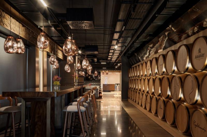 rg construction շինարարական կազմակերպությունը ներգրավված է եղել դվին հյուրանոցի ներքին հարդարման բարդ և խիստ պատասխանատու նախագծում строительная компания rg construction была задействована в сложном и высокоответственном проекте по внутренней отделке отеля двин the construction company rg construction was involved in a complex and highly responsible interior finishing project at the dvin hotel