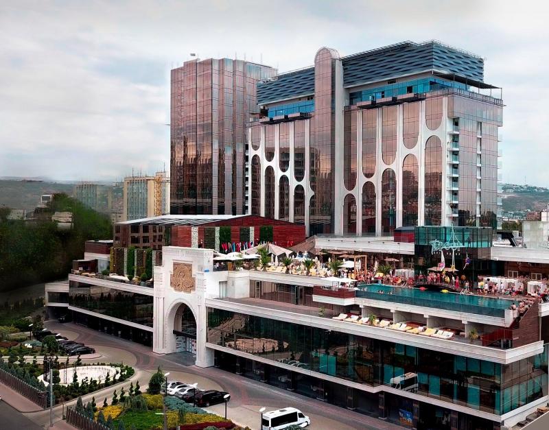 rg construction շինարարական կազմակերպությունը ներգրավված է եղել դվին հյուրանոցի ներքին հարդարման բարդ և խիստ պատասխանատու նախագծում строительная компания rg construction была задействована в сложном и высокоответственном проекте по внутренней отделке отеля двин the construction company rg construction was involved in a complex and highly responsible interior finishing project at the dvin hotel