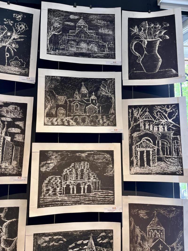 նկարները կատարված են գրաֆաժ տեխնիկայով техника гратаж